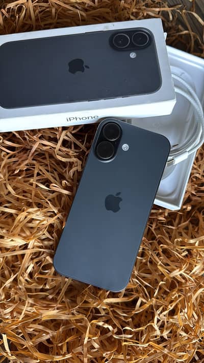 #WTS IPhone 17 Factory (Sims non active)