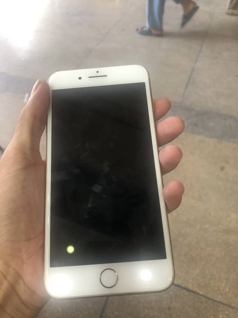 Apple iPhone 8 Plus 8