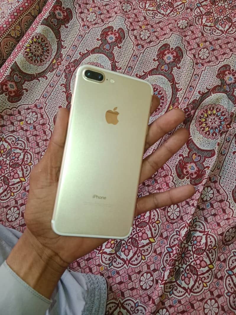 Apple iPhone 7 Plus 7