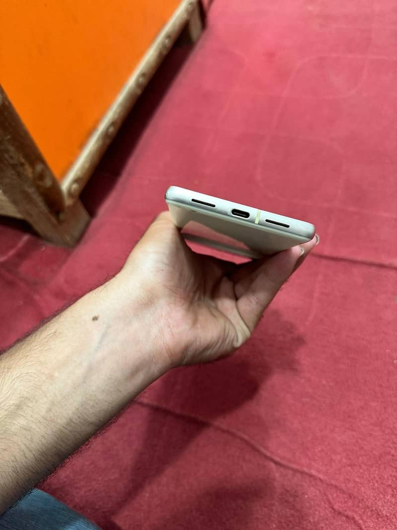 Google Pixel 7 3