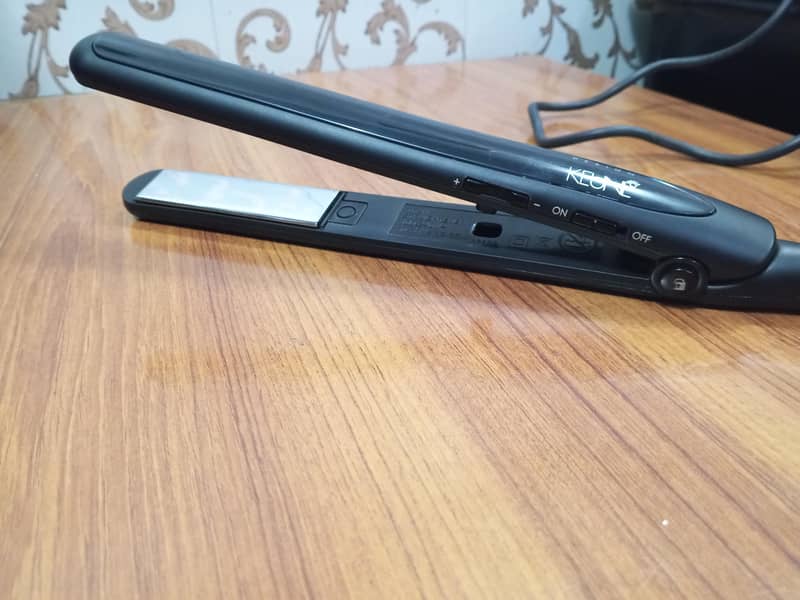 straightner 1