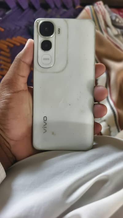 Vivo Y400