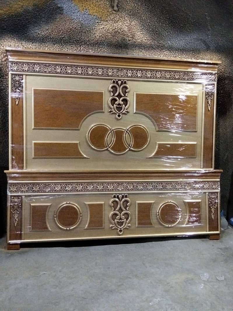 Bed , Dressing , Showcase 0