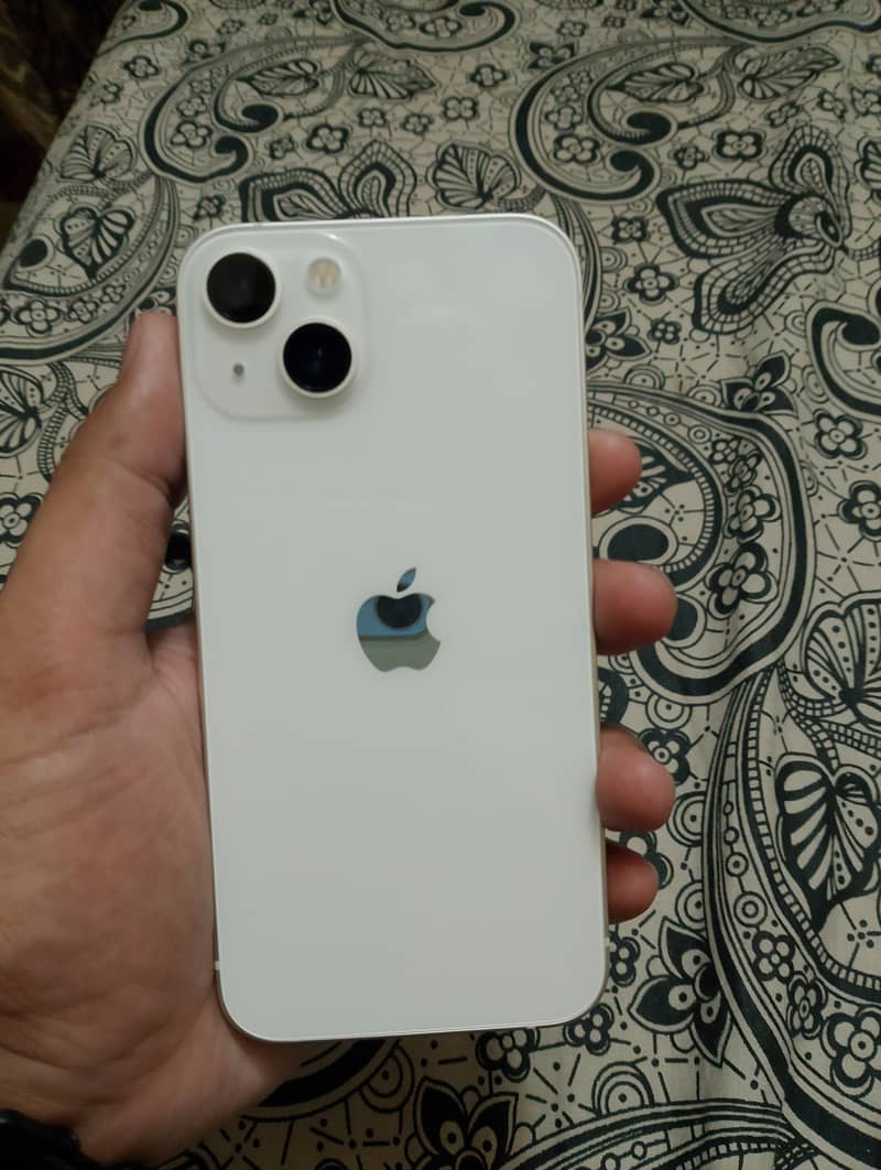 Apple iPhone 13 1