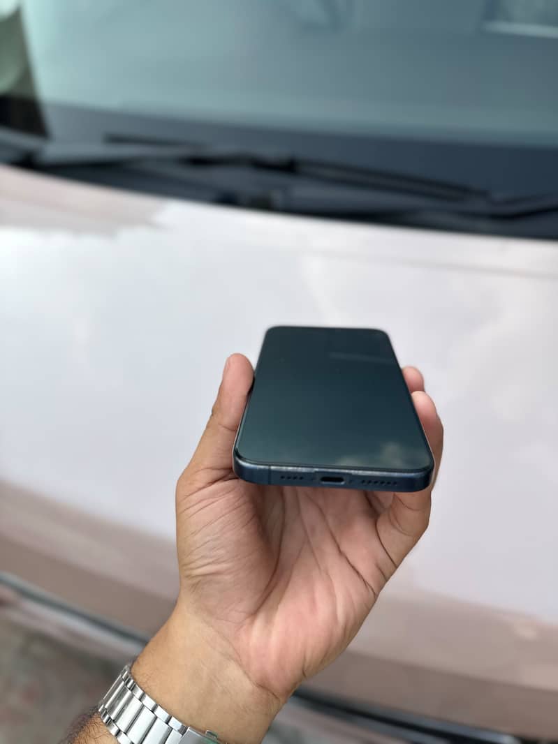 Apple iPhone 15 Pro Max 7