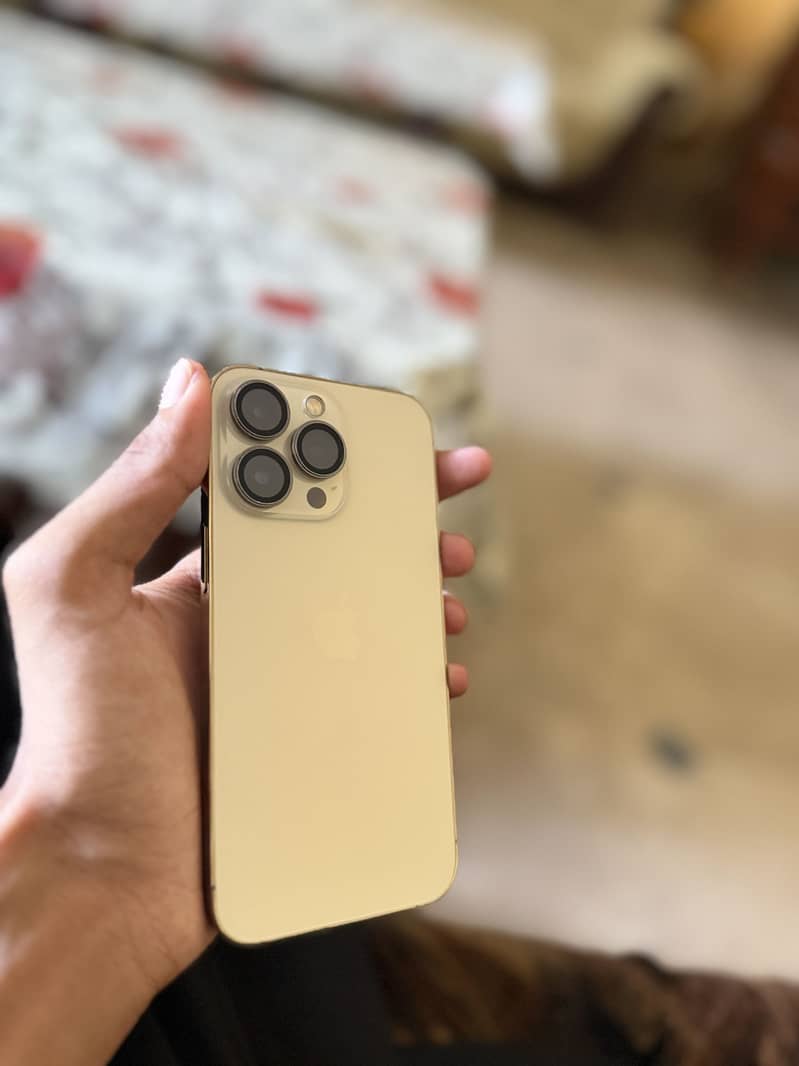 iPhone 13 Pro Jv 0