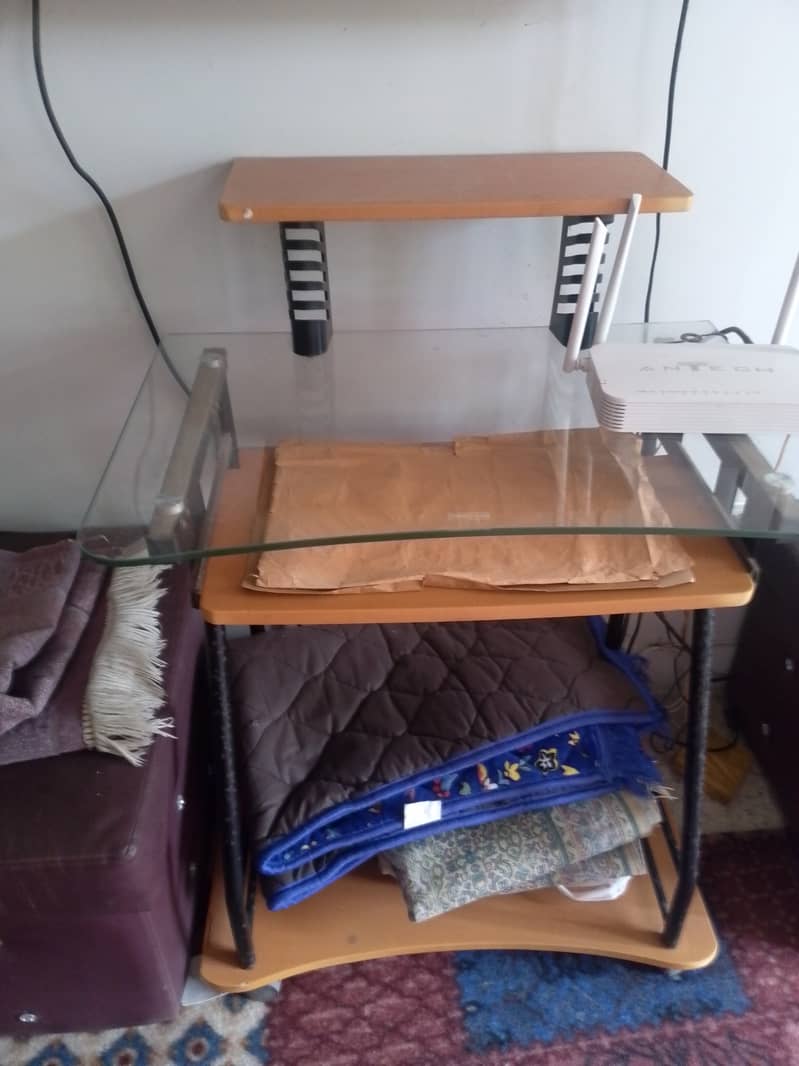 Computer Table 1