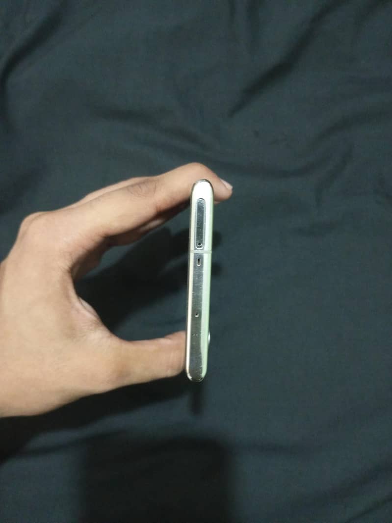 Samsung Mobile Note 10 4