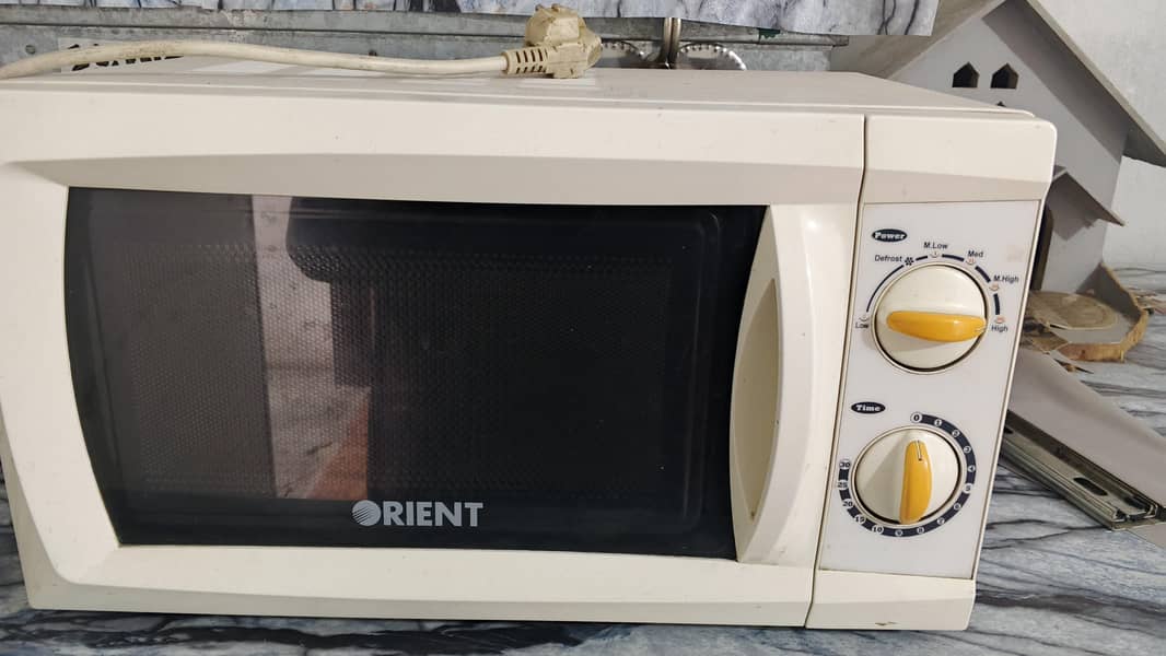 microwave oven 1