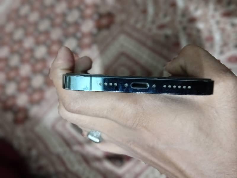Apple iPhone 12 Pro Max 2