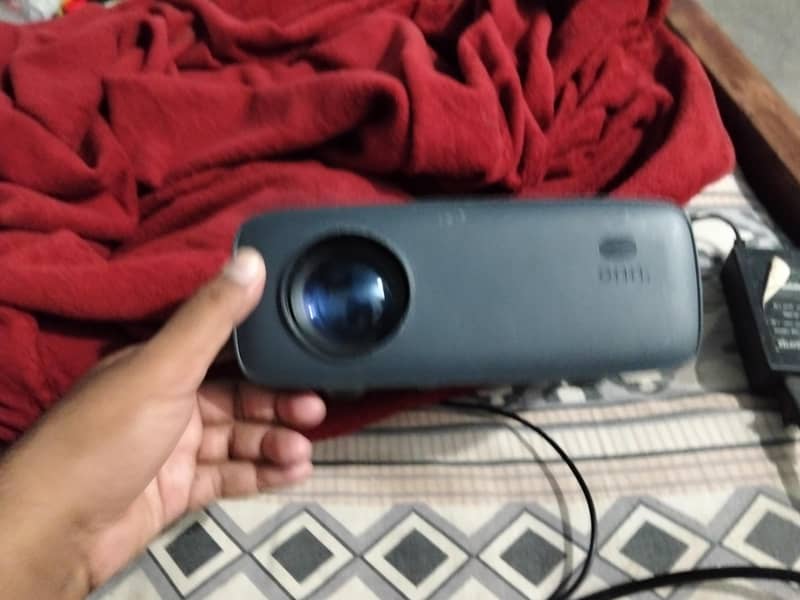 projecter 720p HD 1