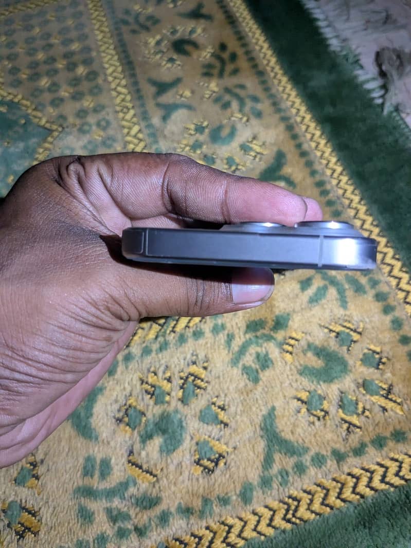 Apple iPhone 15 Pro 5