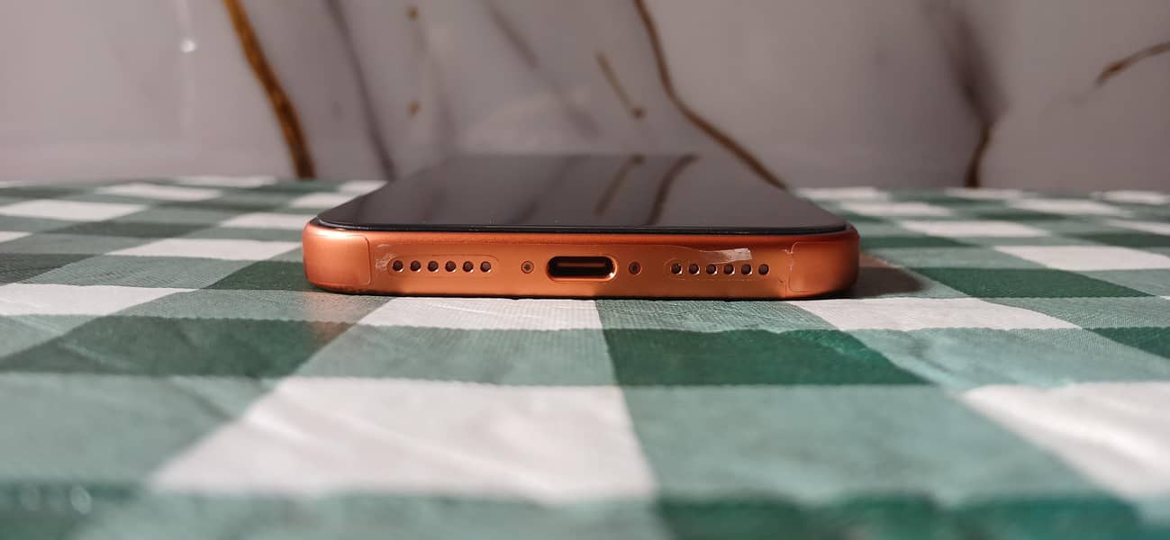 Apple iPhone 17 Pro Max 5