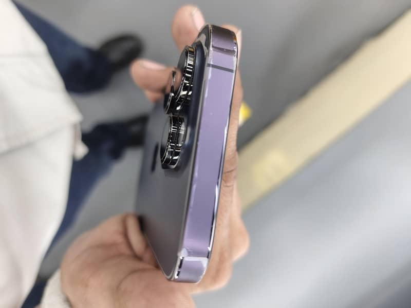 Apple iPhone 14 Pro 2