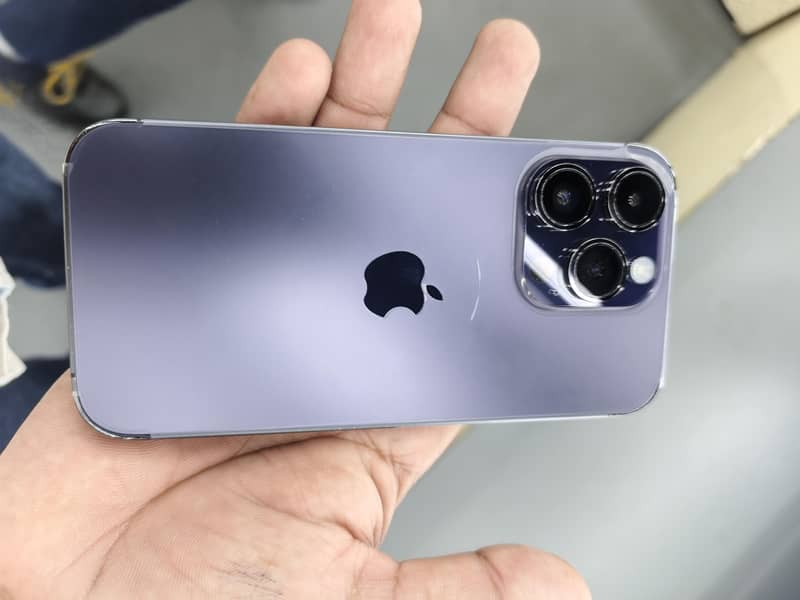 Apple iPhone 14 Pro 4