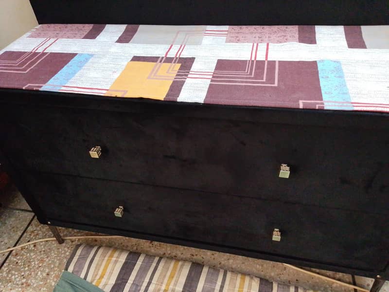 dressing table 1