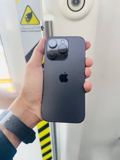 iPhone 14pro 10/9.8 condition jv 128gb