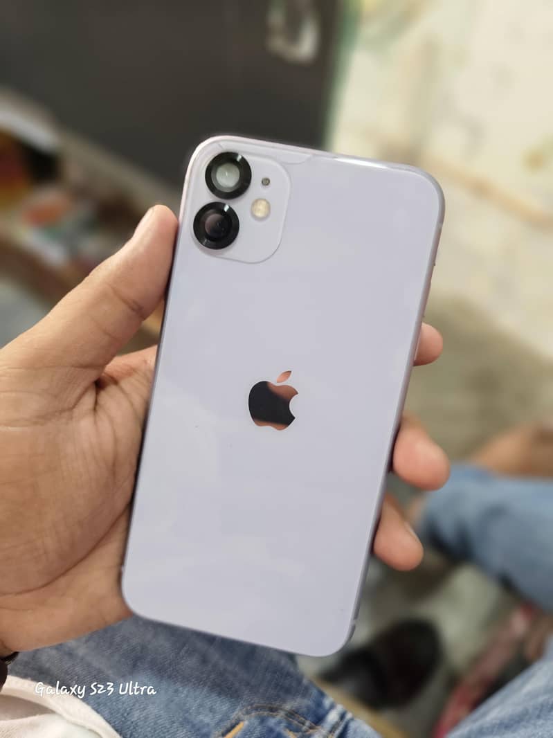 Apple iPhone 11 0