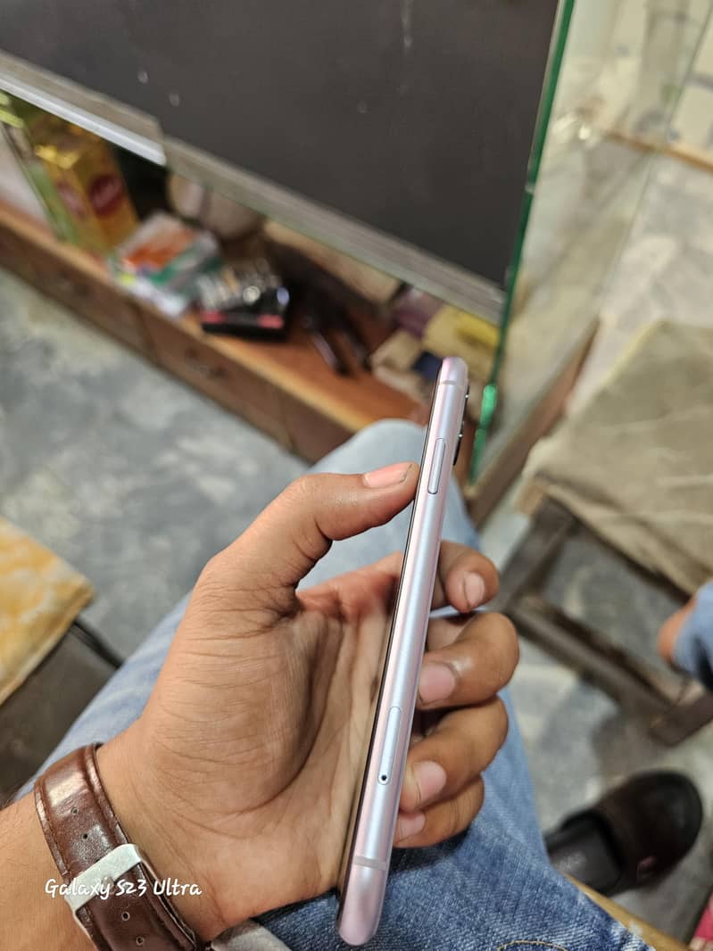 Apple iPhone 11 2