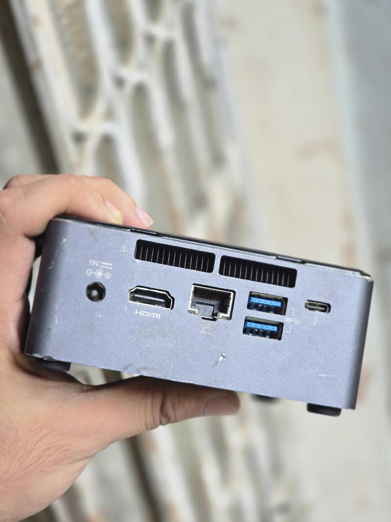 Intel core i5-7th gen mini pc 1