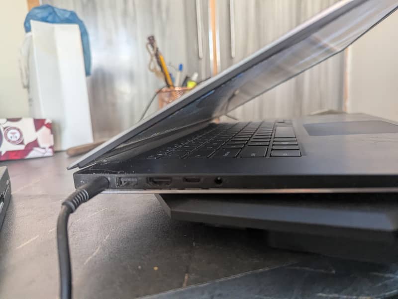 Dell Precision 5520 2
