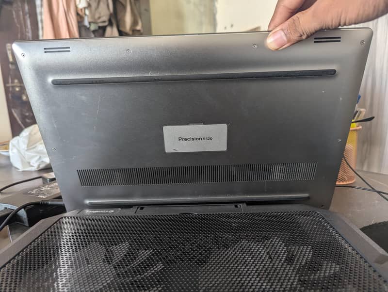 Dell Precision 5520 6