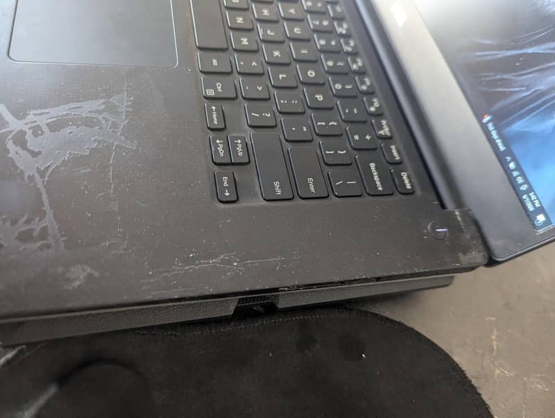 Dell Precision 5520 10