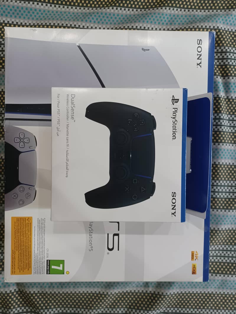 Ps5 Slim disk 1tb Uae with Black controller 0