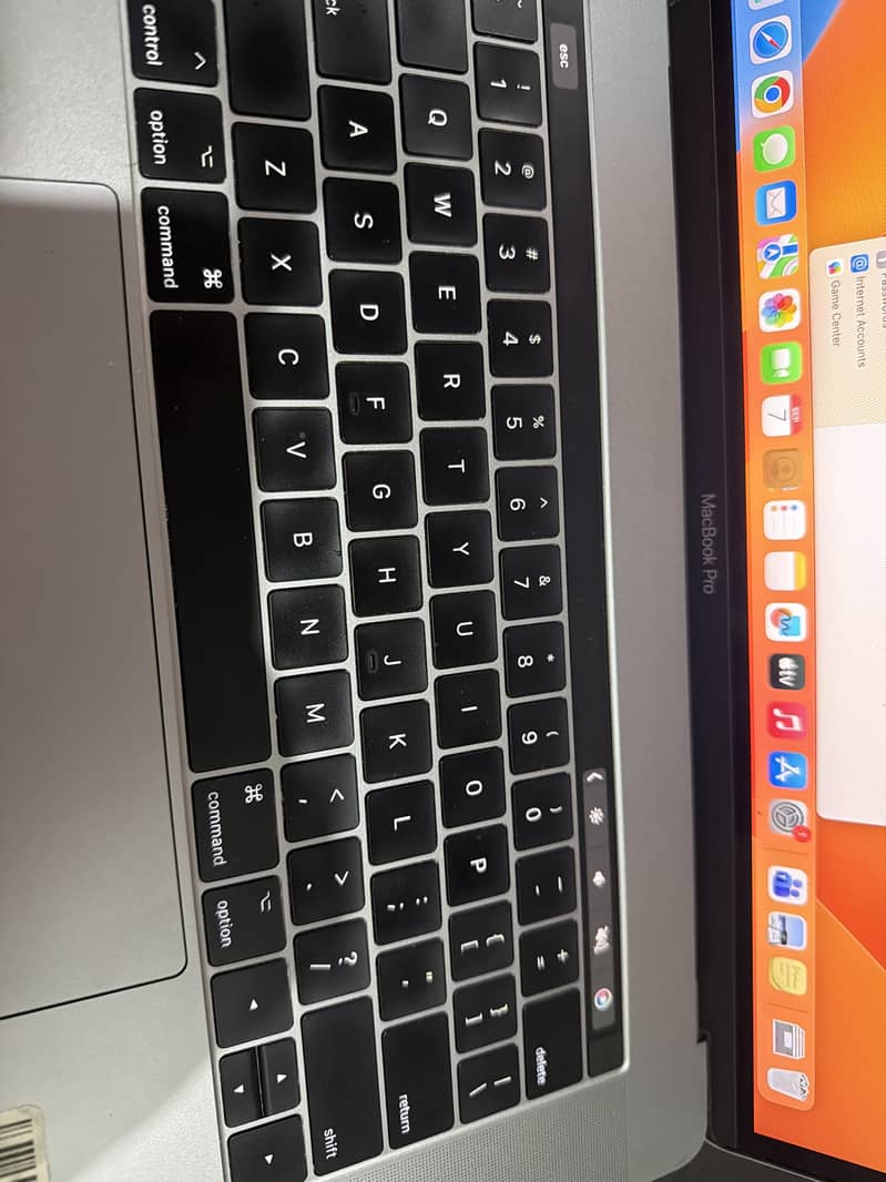 Mac Book Pro 2017 8
