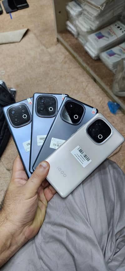 Vivo IQOO Z10 Turbo / 12GB-256GB / Non PTA Non active / 2 Month sim T