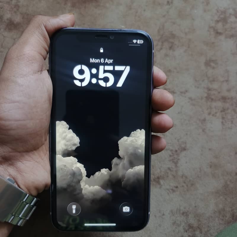 Apple iPhone 11 6