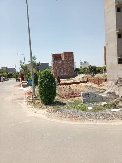 Near To Plot Number 4 B