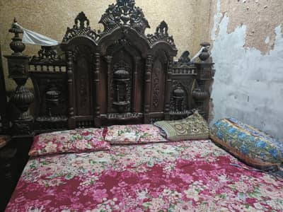 Royal  chanauti bed