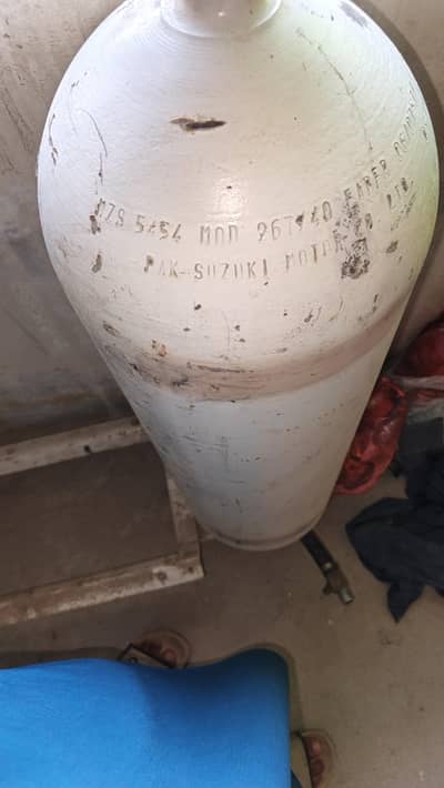 CNG kit with cylinder