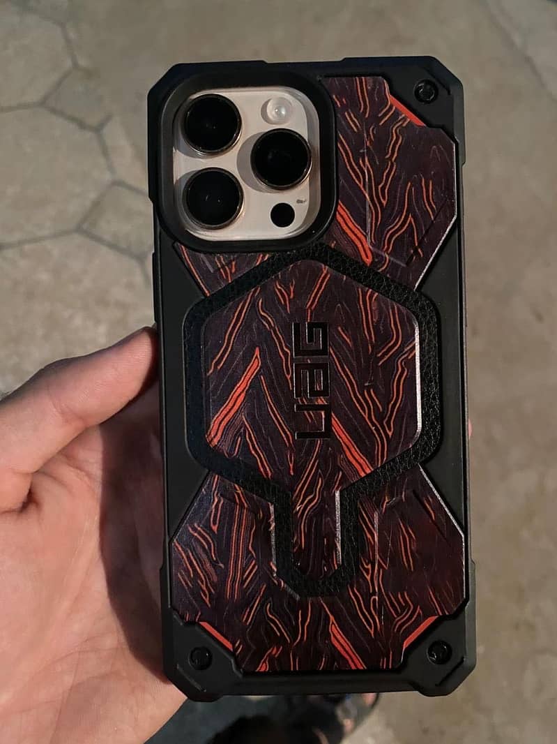 Apple iPhone 16 Pro Max 7