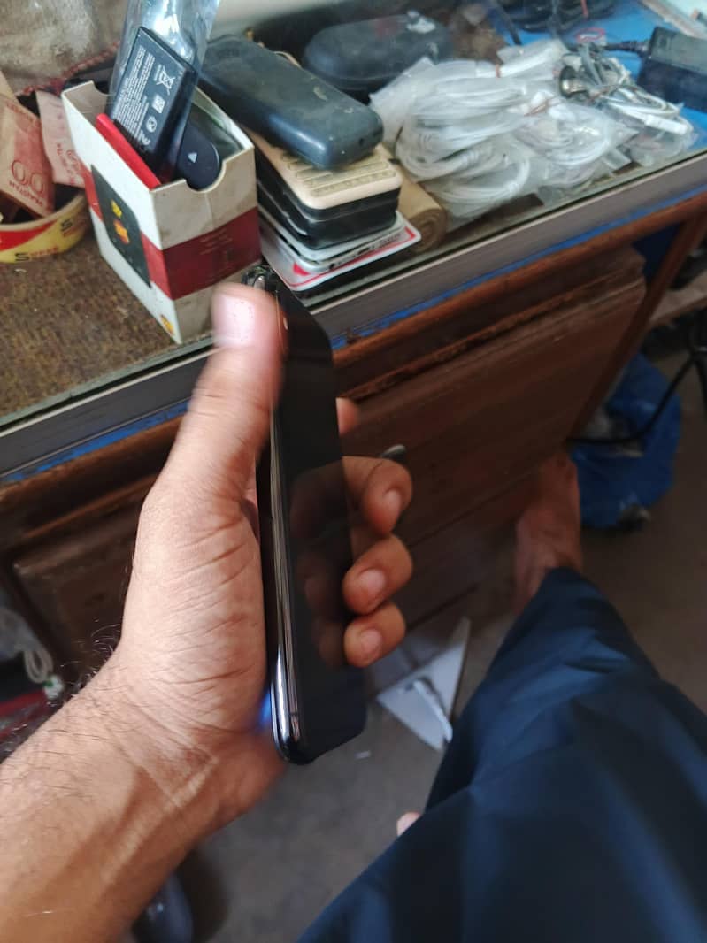 Apple iPhone X 1