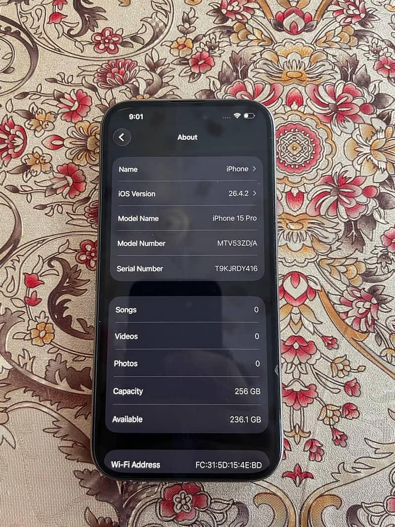 Apple iPhone 15 Pro 3