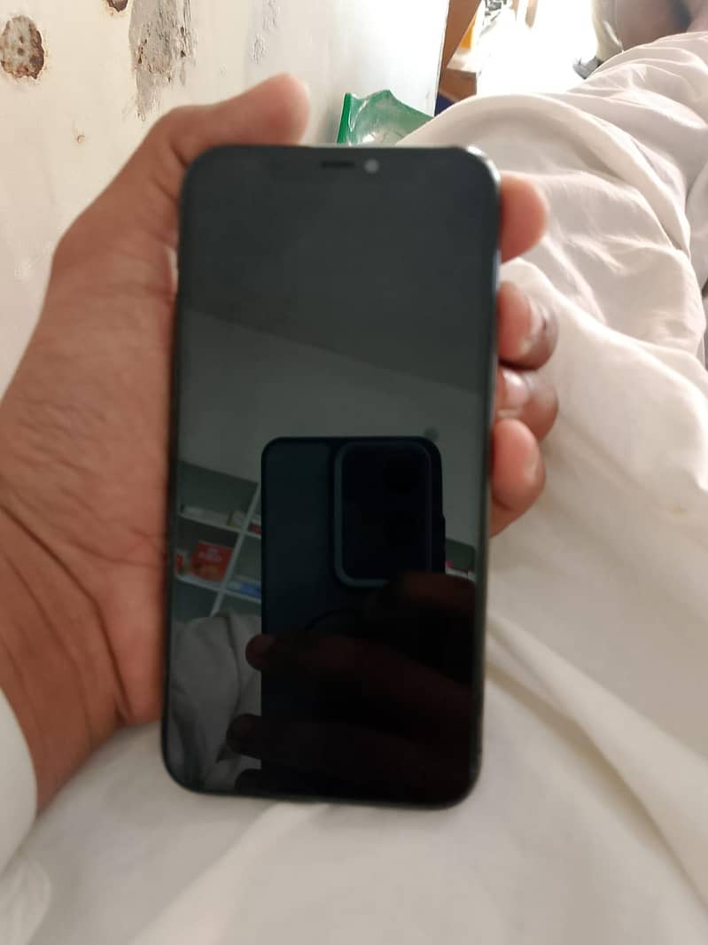 iphone 11 pro max 3