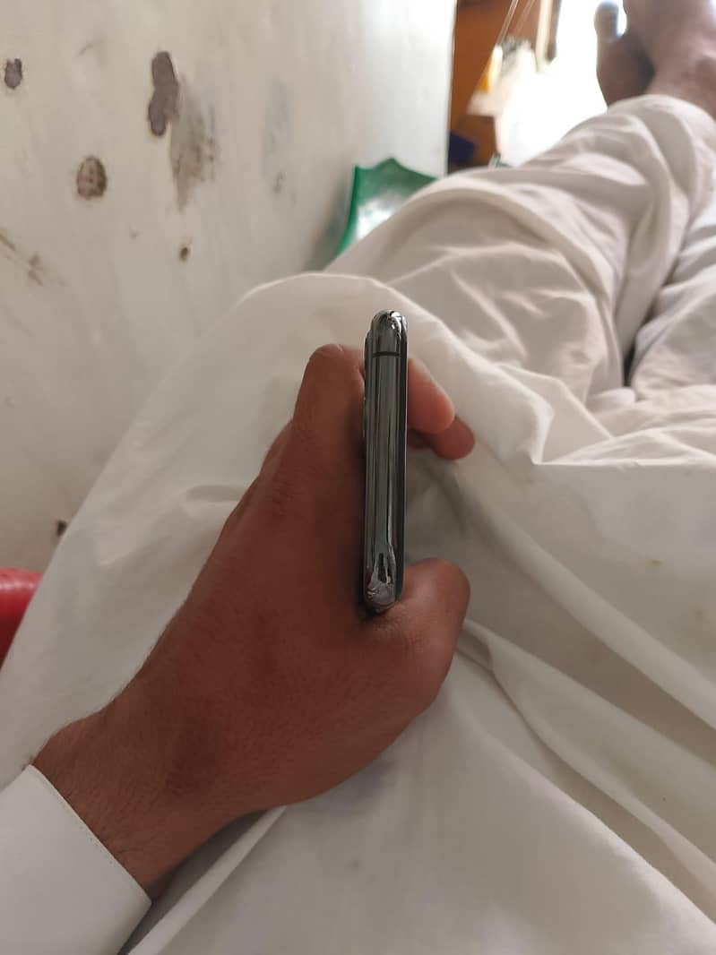 iphone 11 pro max 8