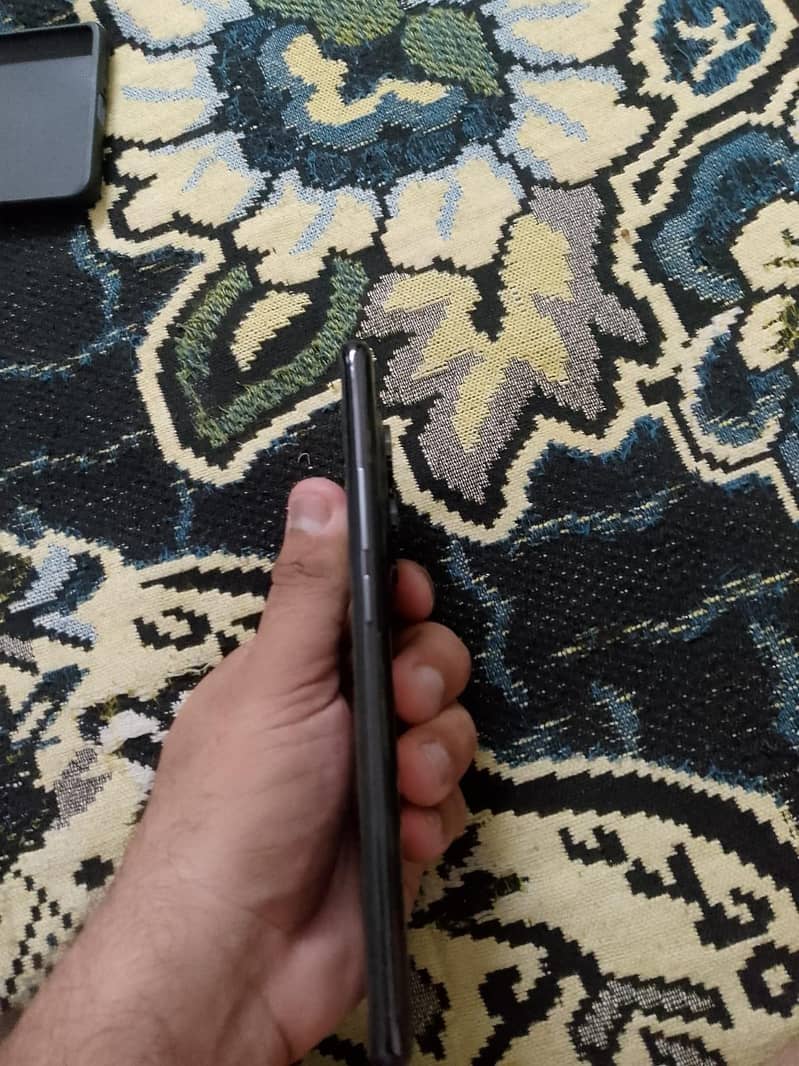 Xiaomi Redmi Note 14 Pro 1