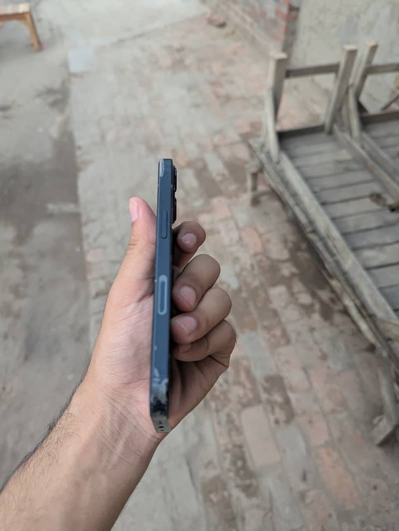 Apple iphone 13 1