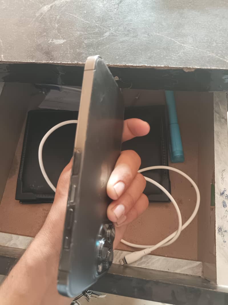 Apple iPhone 13 Pro Max 6