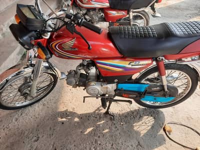 Honda CD 70 Red 2015 Model Good Condition