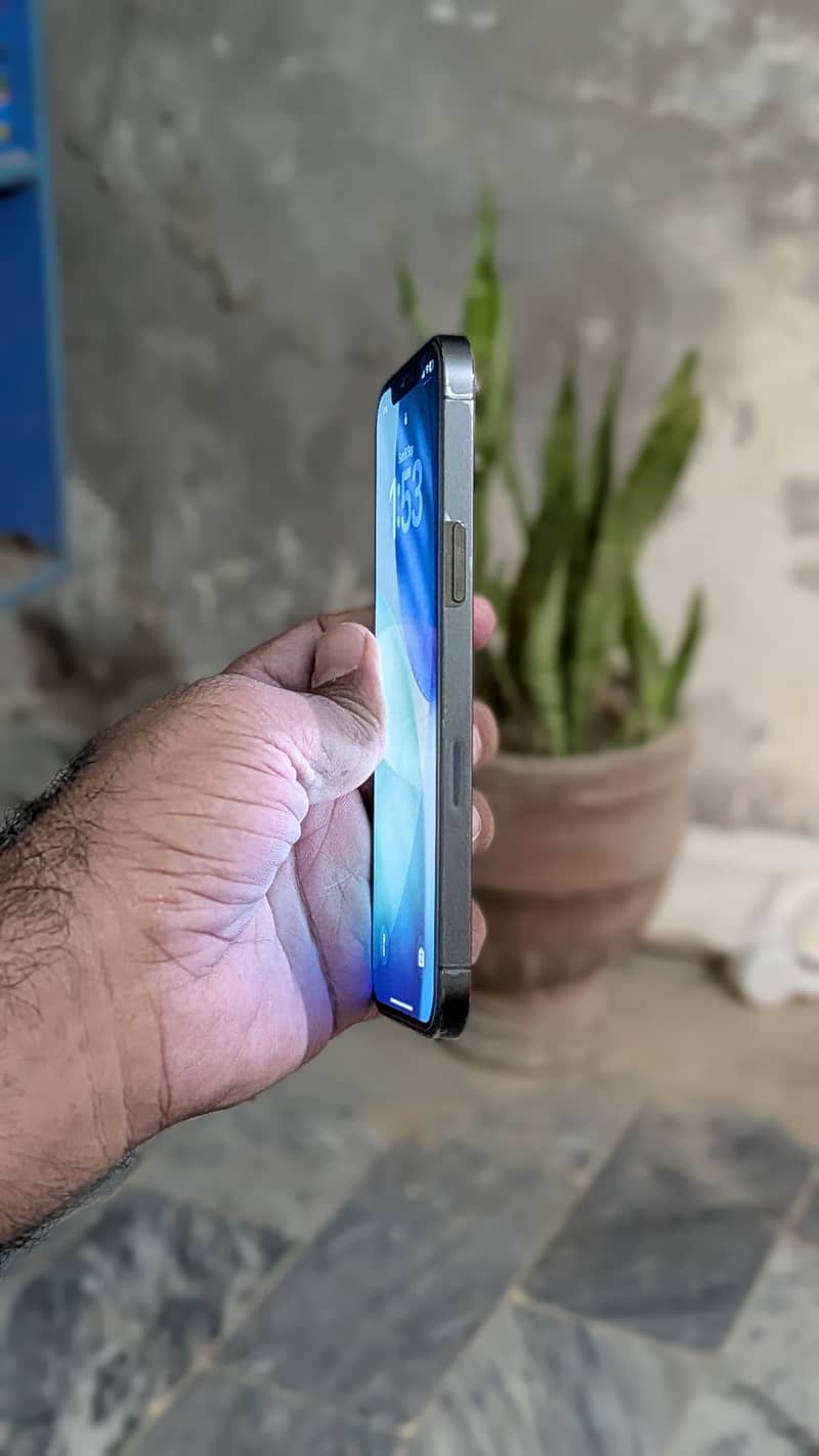 Apple iPhone 12 Pro Max 5