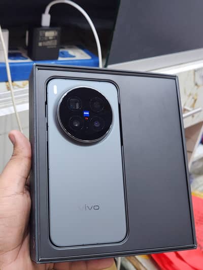 Vivo X300 Pro 16/512GB Official PTA