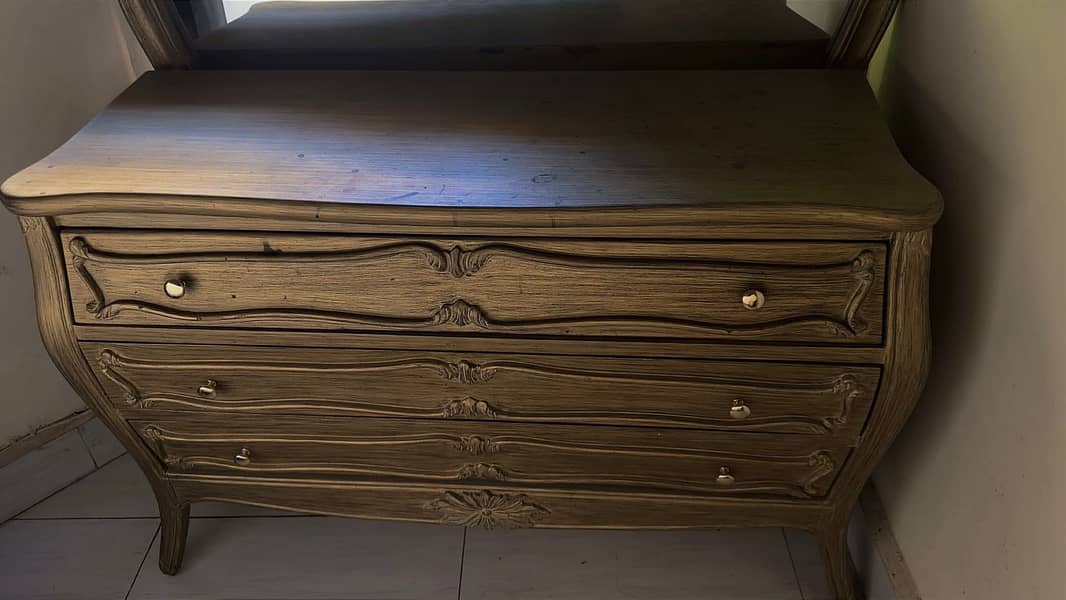 Dressing Table with Mirror 1
