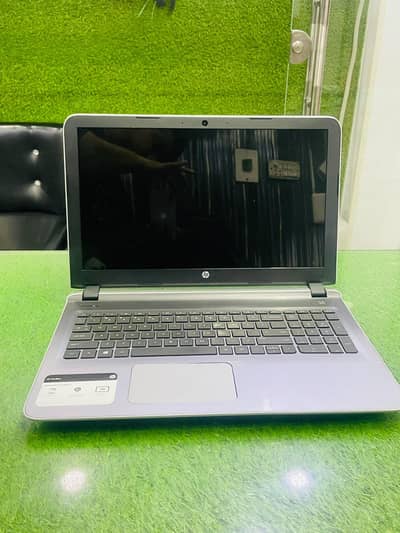 hp laptop 8th generation 8GB RAM 128GB ssd