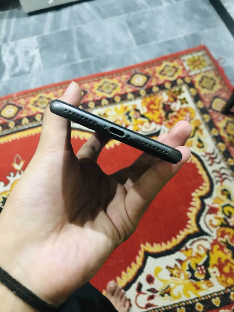 iPhone 8 Plus 4