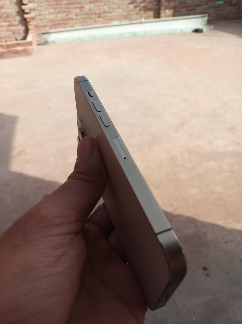 Apple iPhone 13 Pro 7