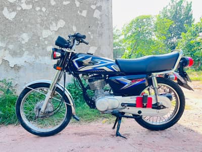 honda 125 model 19 double saman location bhraku kahu Islamabad